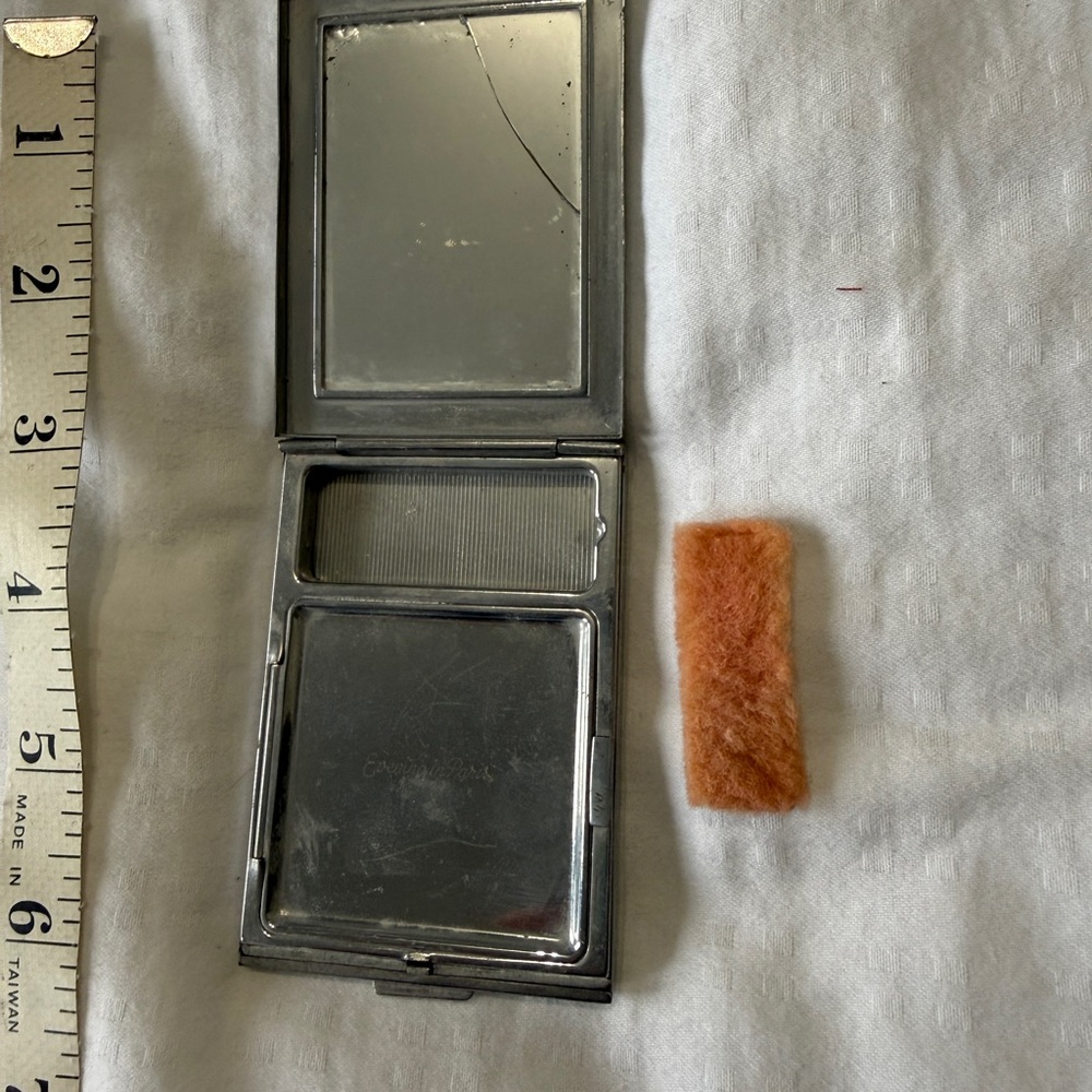 Silver and Blue Compact Case - Picture 6 of 6